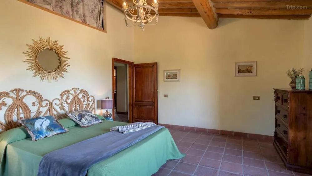 Villa La Lespa Wpool Biliardo And Lake View Casa Sant'Andrea Exterior foto